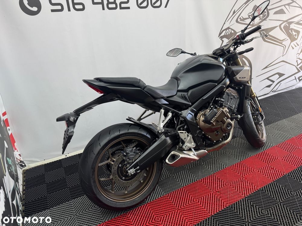 Honda CB - 4