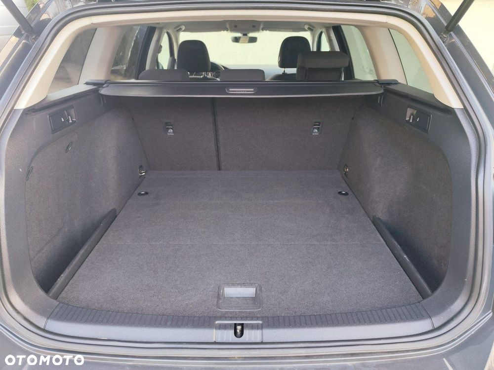 Volkswagen Golf - 13