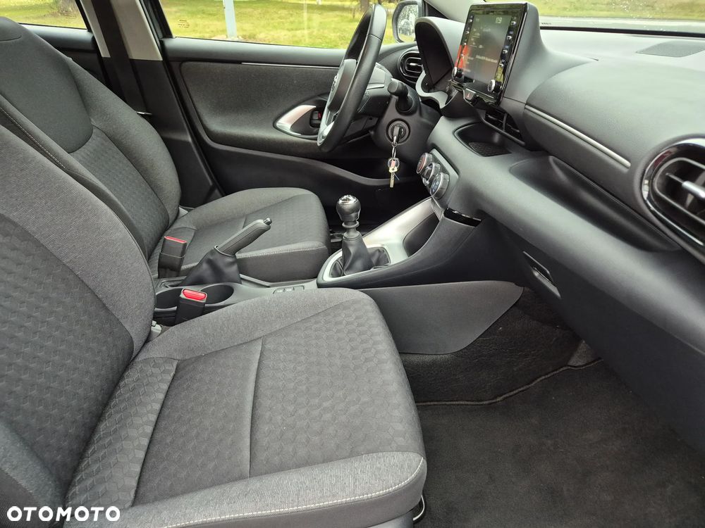 Toyota Yaris 1.5 Selection Elegant - 14