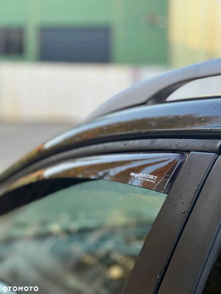 Ford Kuga 2.0 TDCi 4x4 Titanium - 27