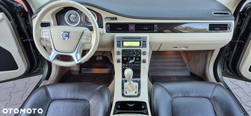 Volvo XC 70 D5 AWD Summum - 11