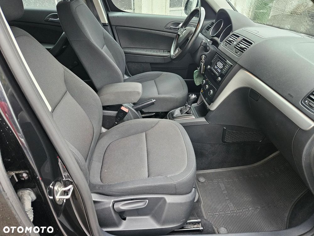 Skoda Yeti 2.0 TDI SCR 4x4 Ambition DSG - 12