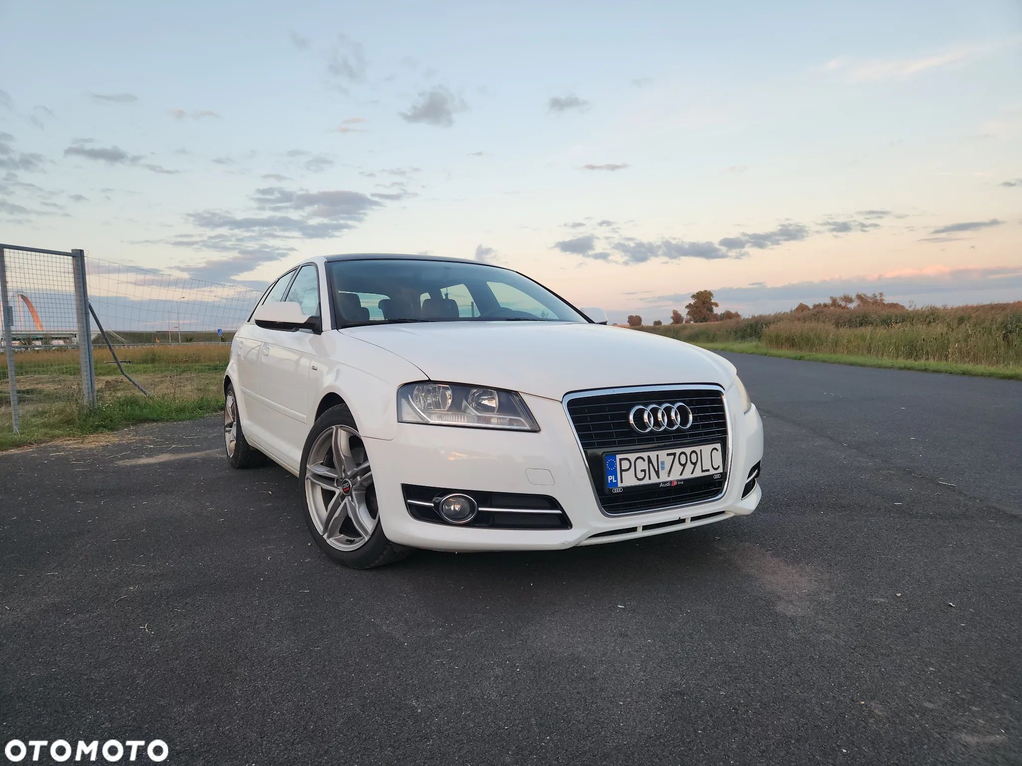 Audi A3 Sportback - 1