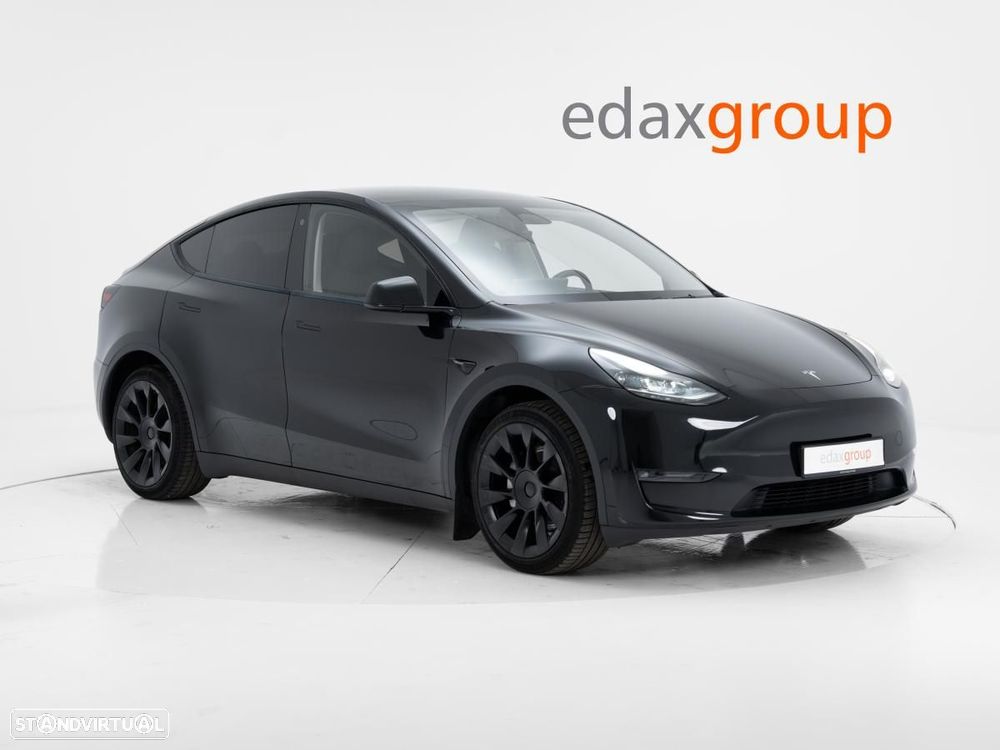 Tesla Model Y Long Range Dual Motor AWD - 2