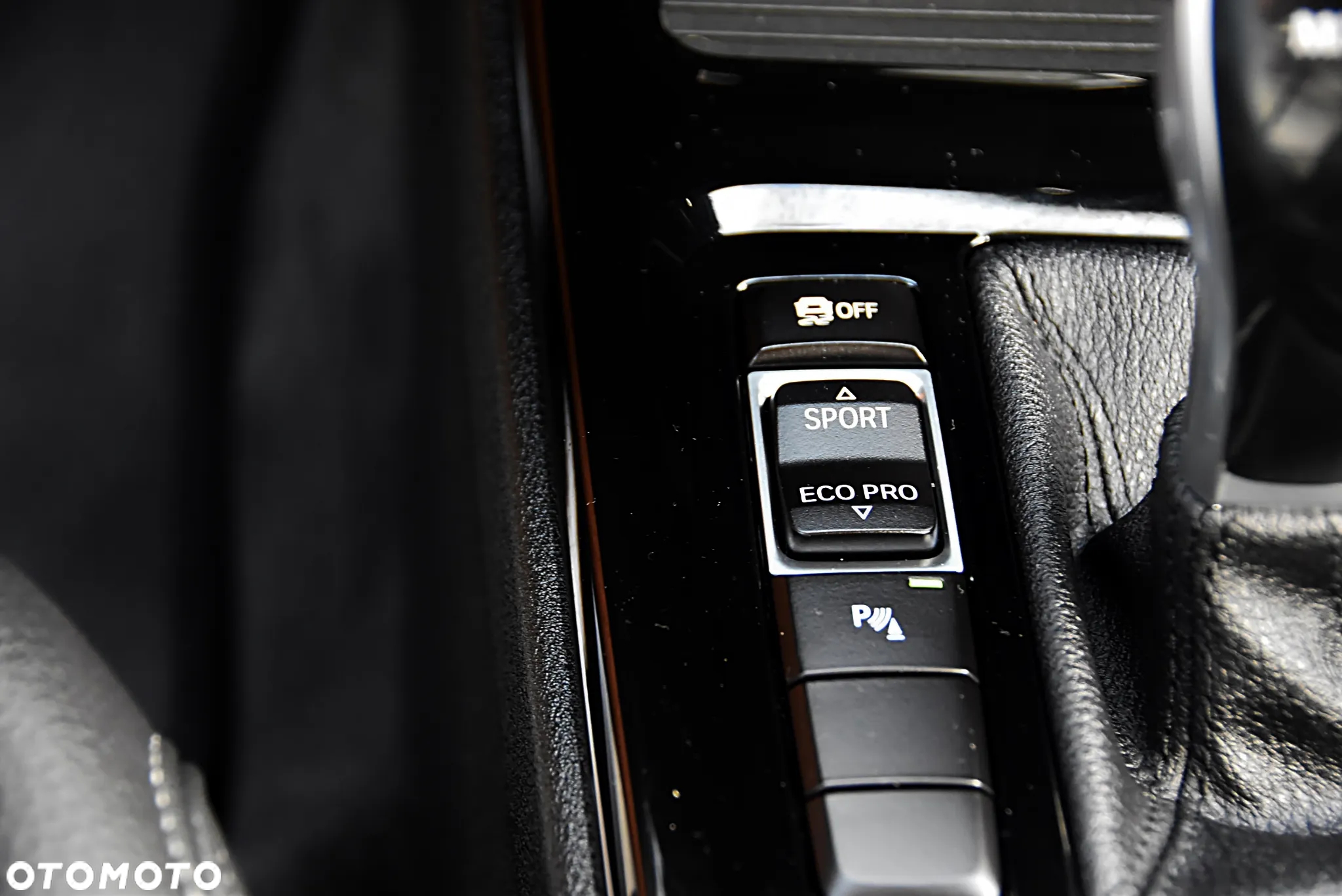 BMW X1 sDrive18i GPF xLine - 31