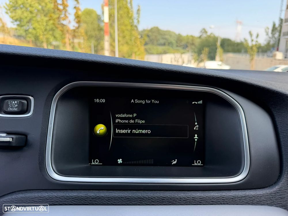 Volvo V40 Cross Country 2.0 D2 Summum - 36