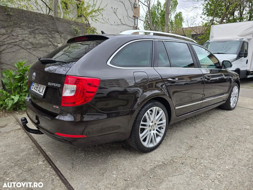 Skoda Superb 2.0 TDI 4X4 Elegance - 2
