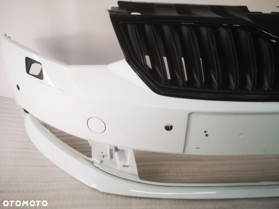 SKODA FABIA III 14- 6V0 NA SPRYSKI + 4 x PDC ZDERZAKA PRZEDNI PRZÓD NR AUKCJI NZ399 - 6