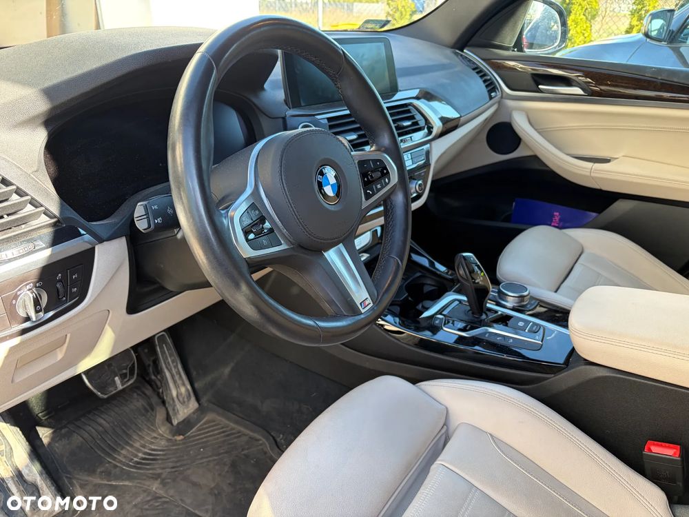 BMW X3 - 32