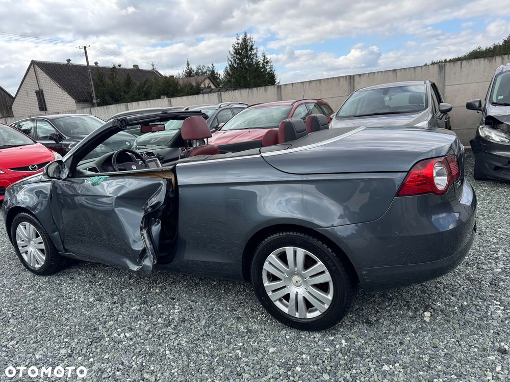 Volkswagen Eos 2.0 TDI DPF Exclusive - 4