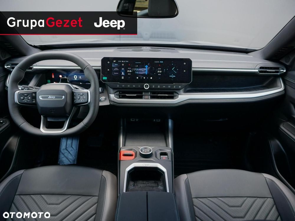 Jeep Compass - 10