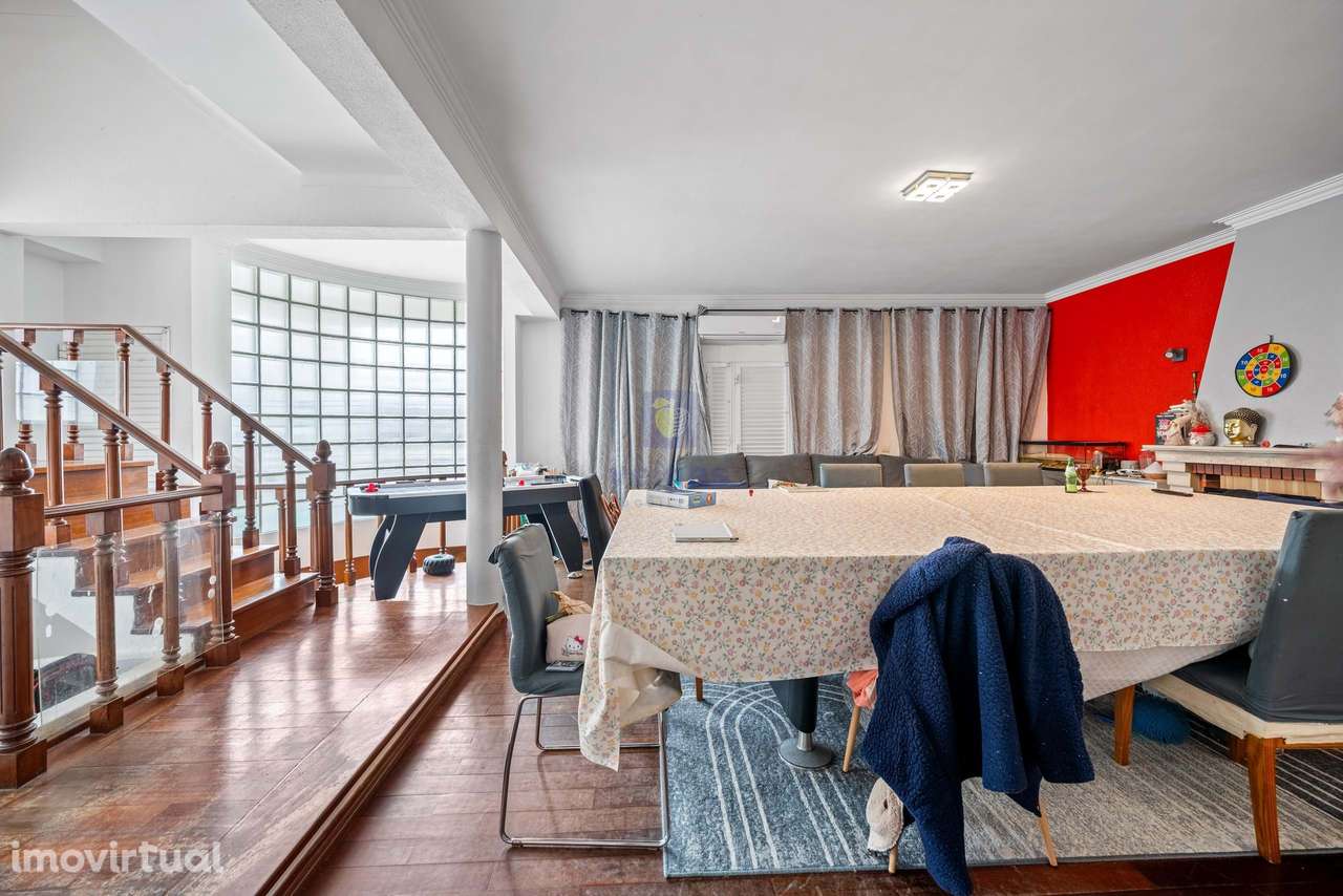 Prédio em Propriedade Total com Terraço, Garagens  no Montijo - Grande imagem: 3/26