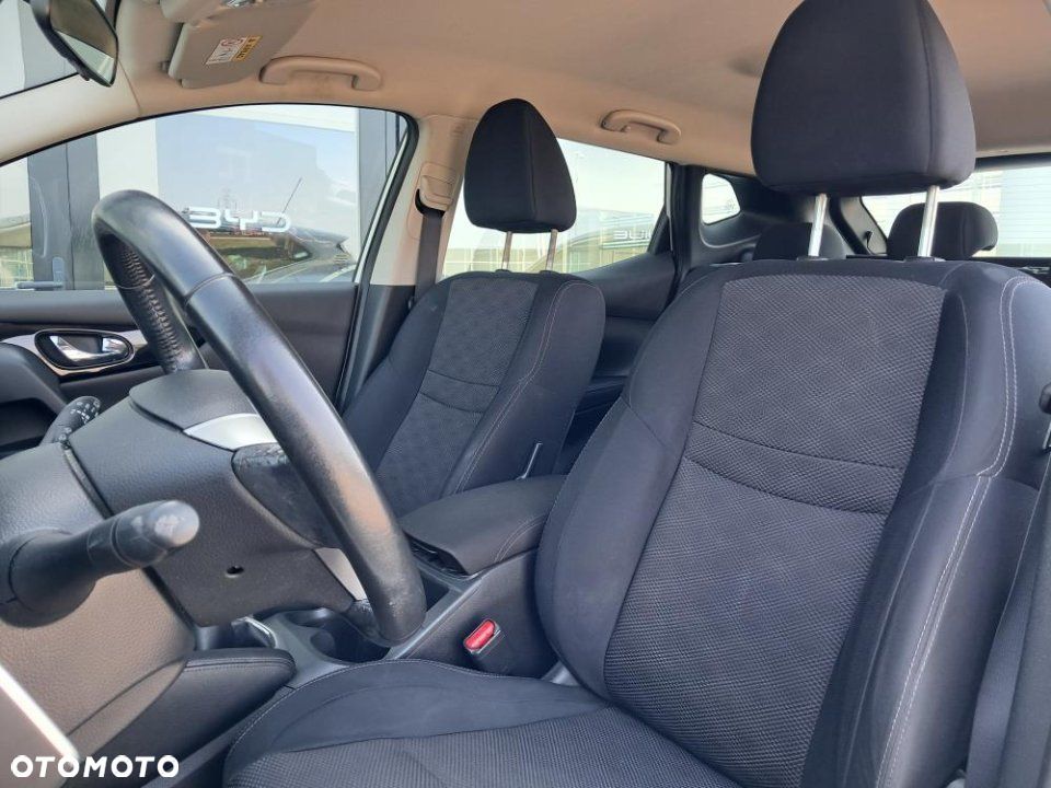 Nissan Qashqai - 14