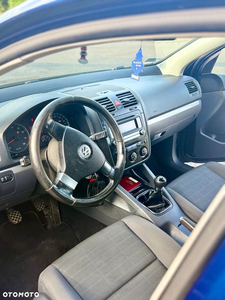Volkswagen Golf 1.6 Trendline - 12