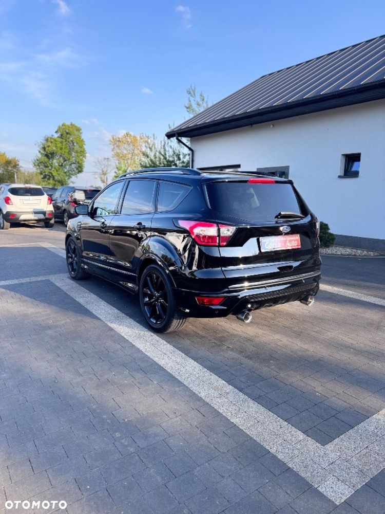 Ford Kuga - 4