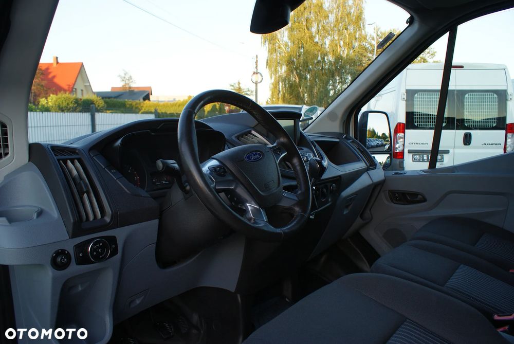 Ford Transit - 23