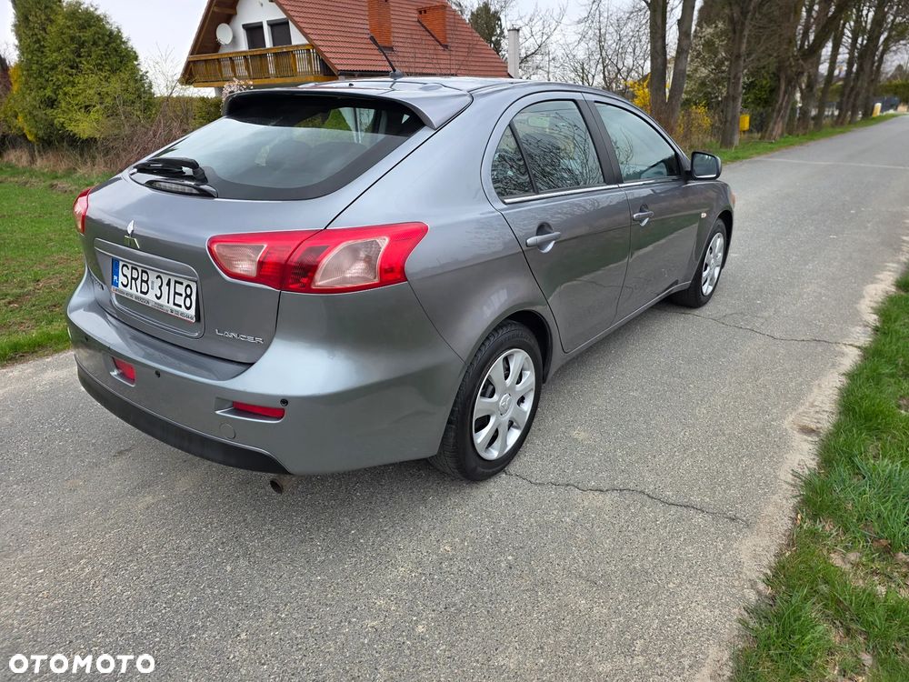 Mitsubishi Lancer 1.6 Inform - 4