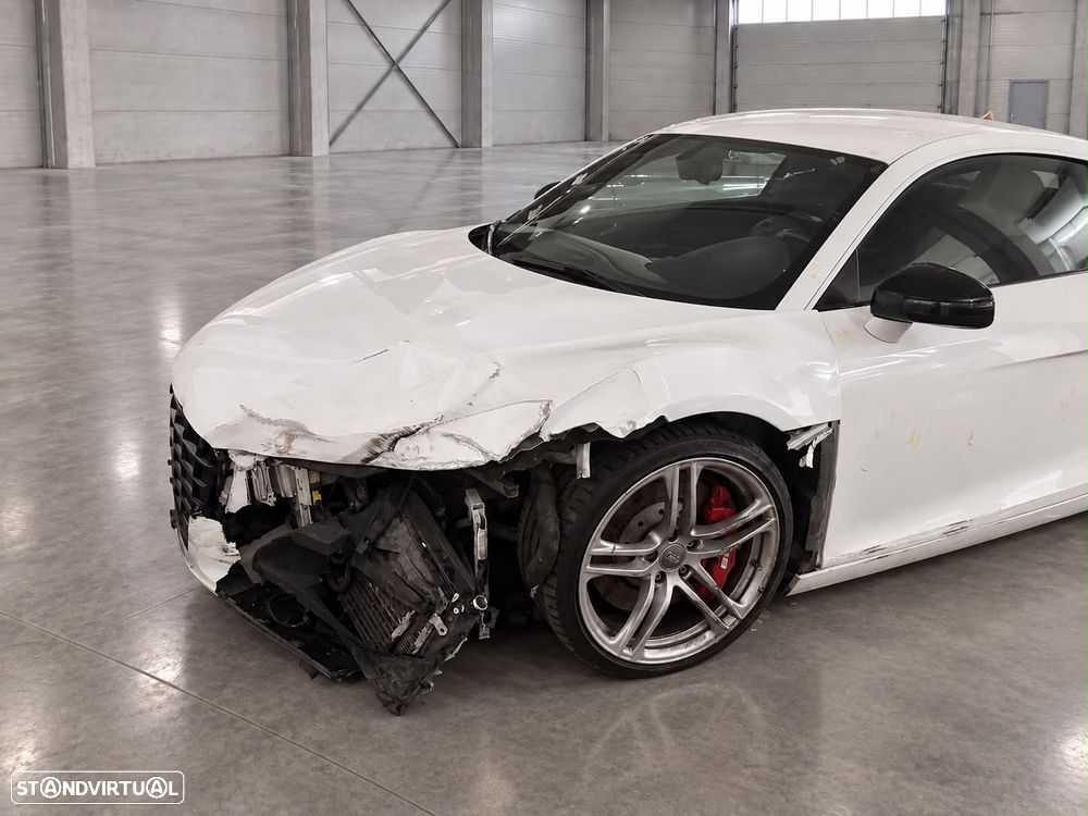 Audi R8 Coupé 4.2 FSi V8 quattro R tronic - 3