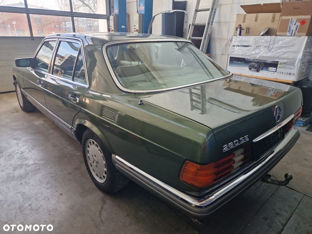 Mercedes-Benz 280 - 13