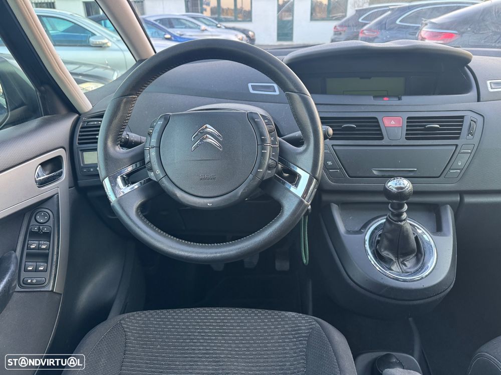 Citroën C4 Picasso 1.6 HDi Exclusive 135g - 19