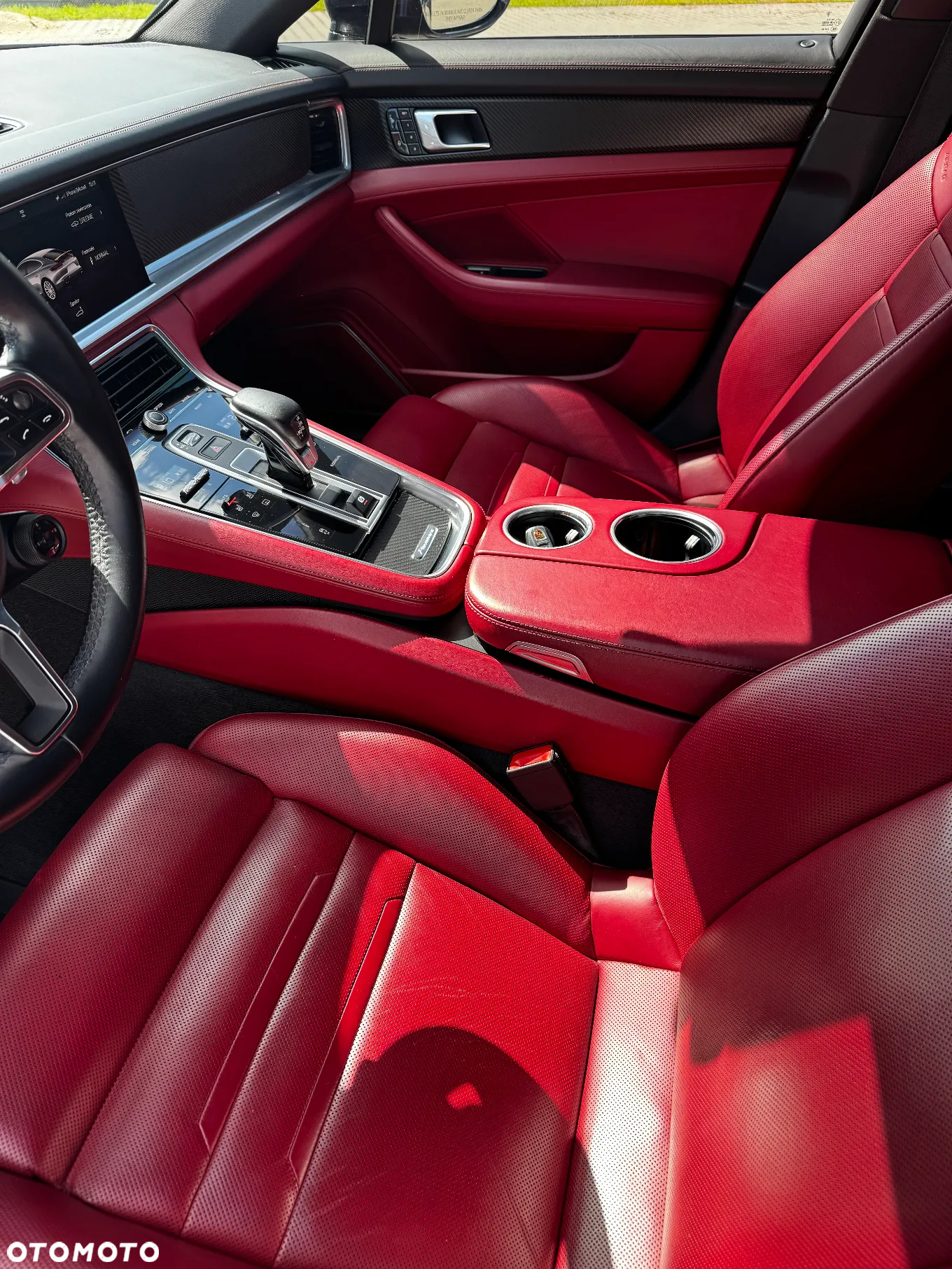 Porsche Panamera 4 E-Hybrid - 22