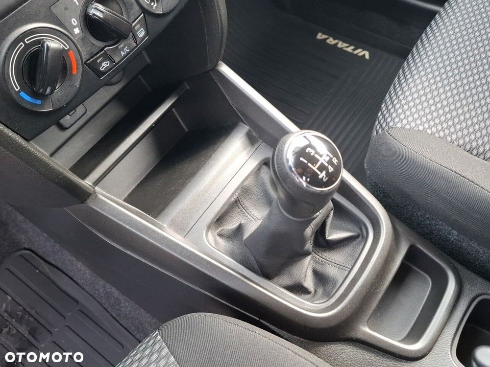 Suzuki Vitara 1.0 Boosterjet Comfort 2WD - 15