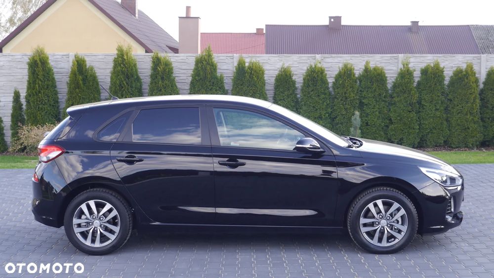 Hyundai i30 1.6 CRDi Automatik Style - 11