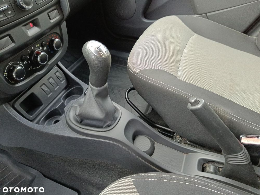 Dacia Duster 1.6 - 16