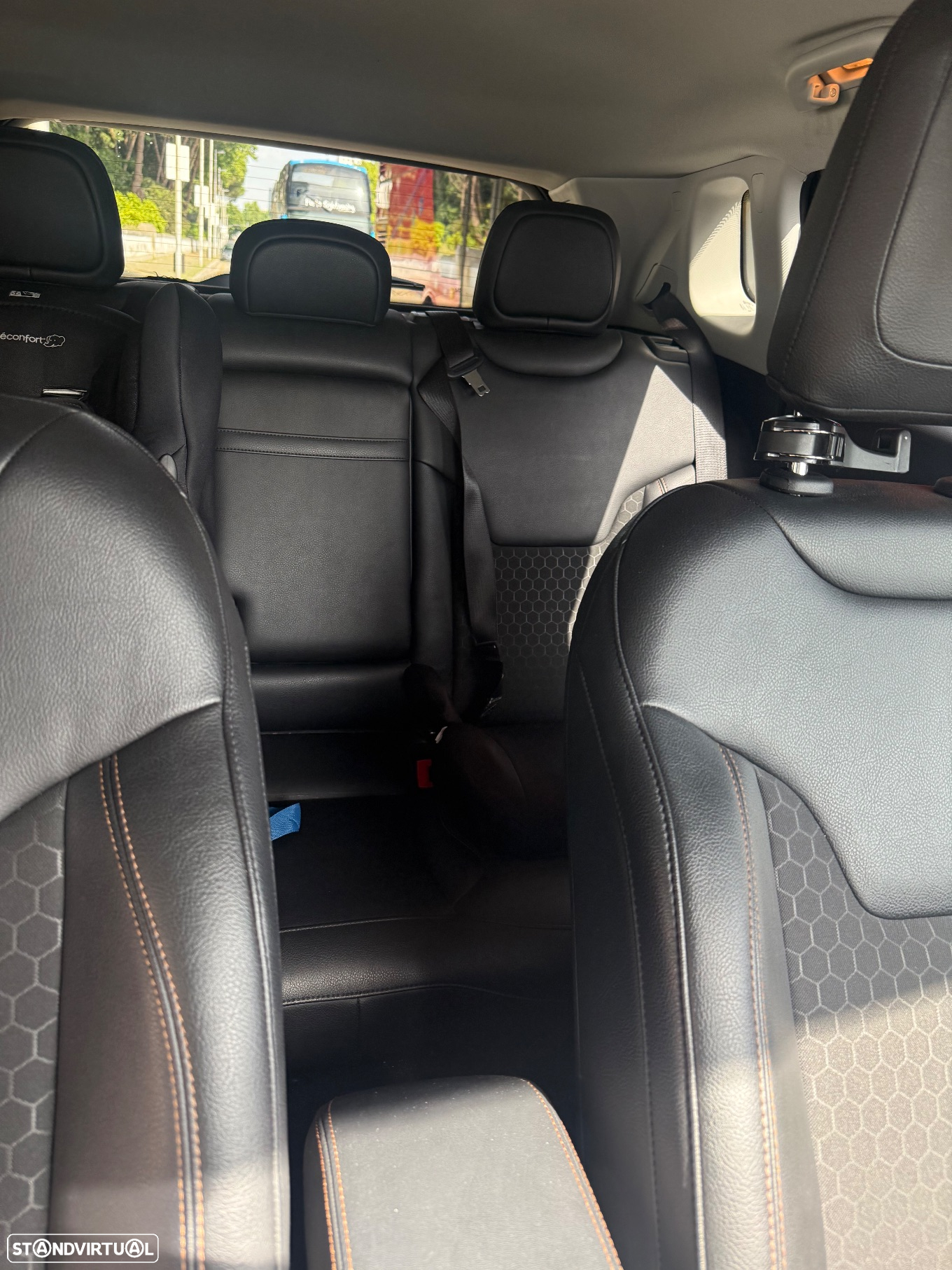Jeep Compass 1.3 T Limited DCT - 15
