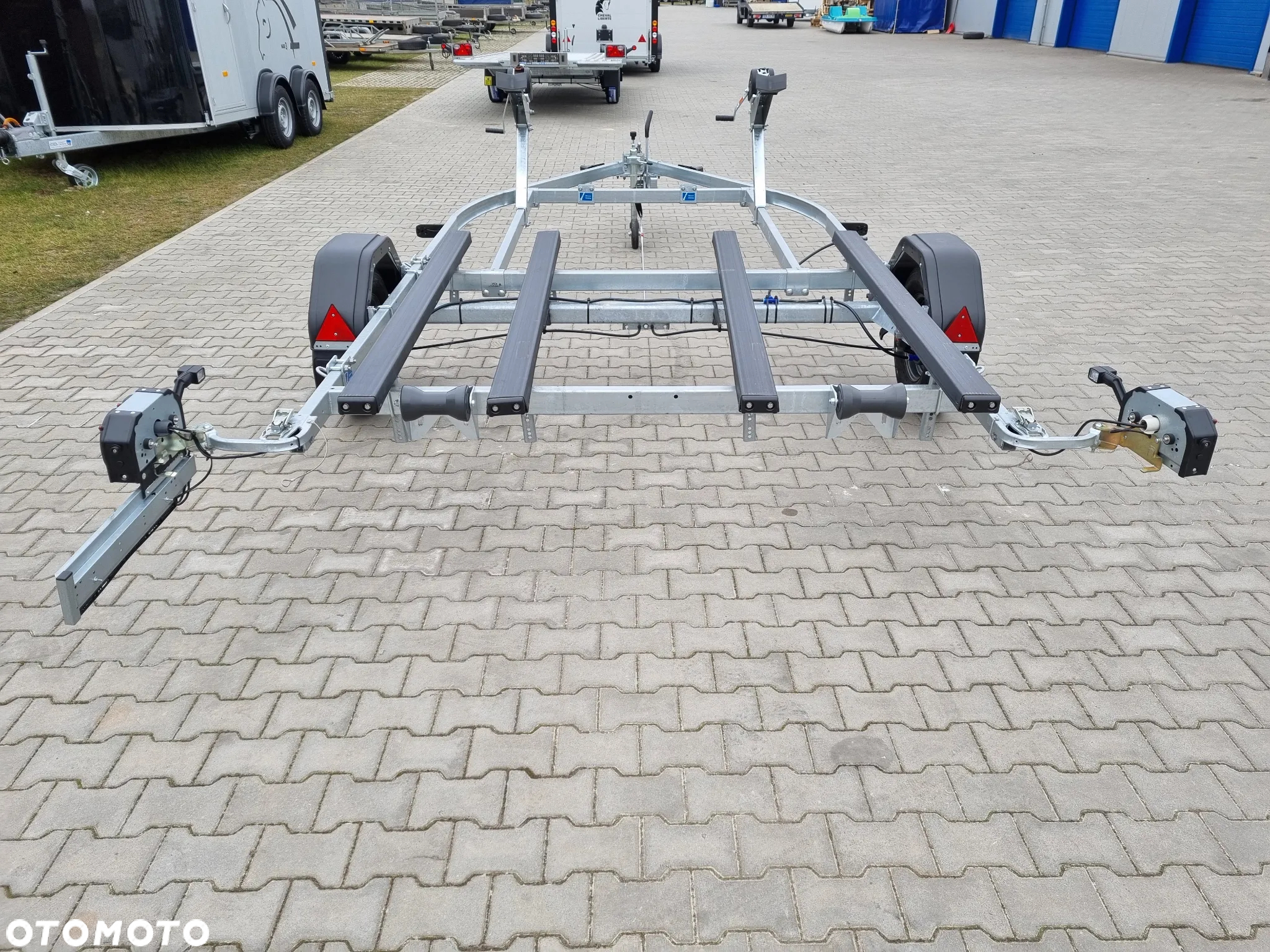 Brenderup PWC 2 1200 BRA pod 2 skutery wodne - 17
