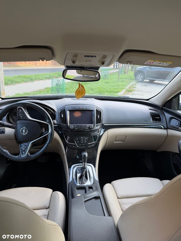 Opel Insignia - 10