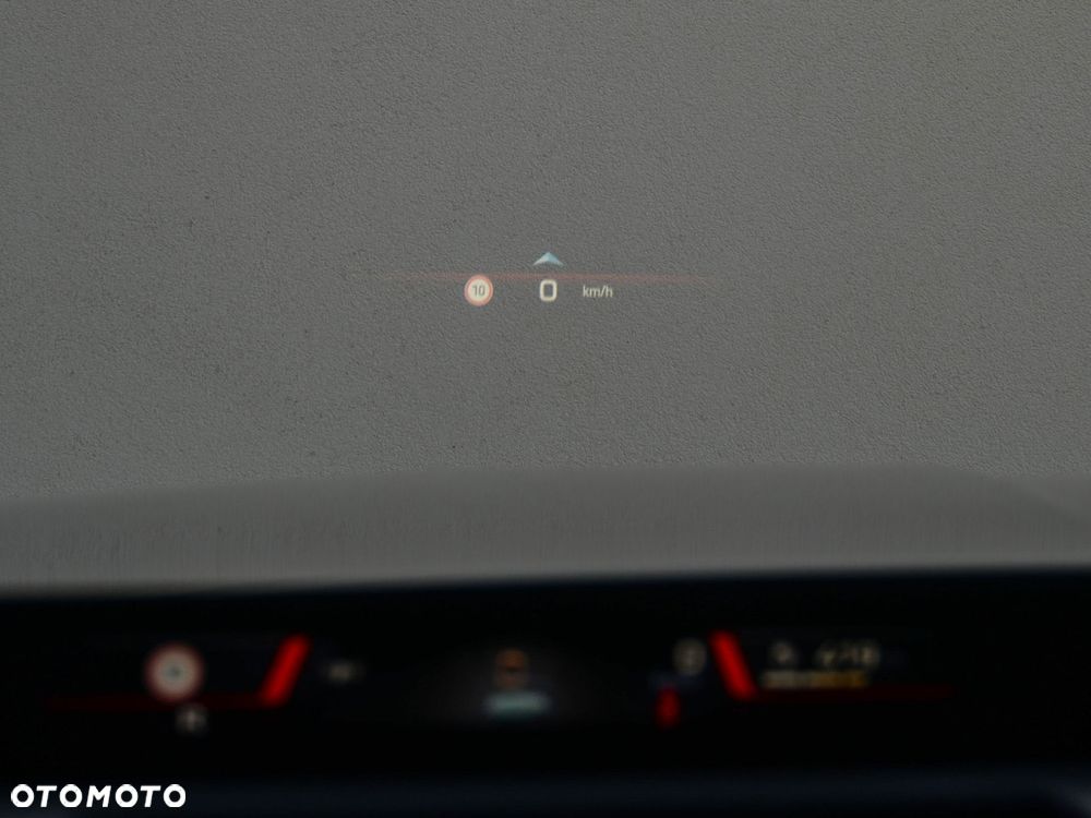 BMW Seria 7 - 31