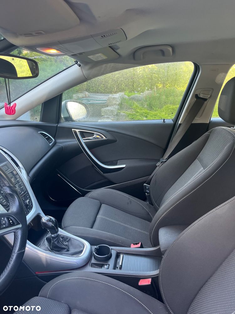 Opel Astra 1.6 T 111 - 9