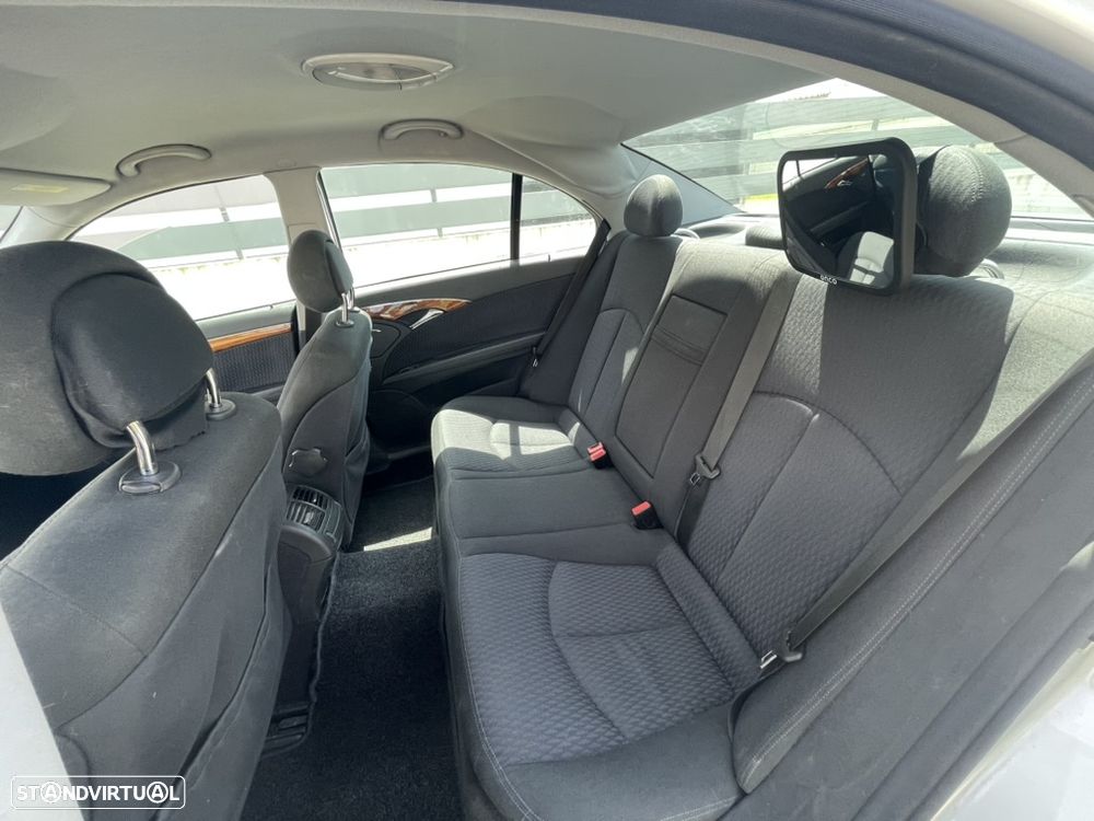 Mercedes-Benz E 220 CDI Elegance Aut. - 19