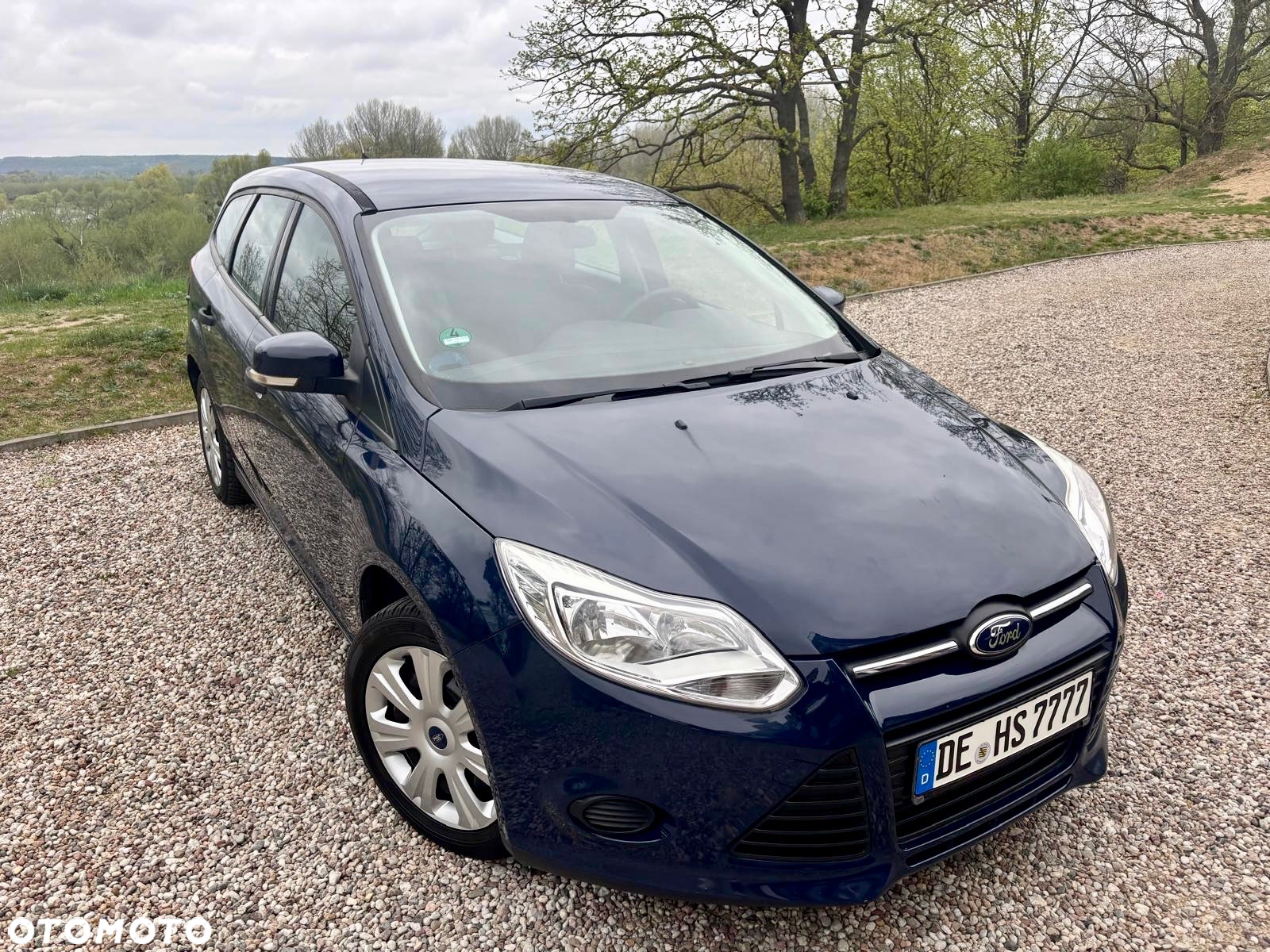 Ford Focus Turnier 1.0 EcoBoost Start-Stopp-System TREND - 2