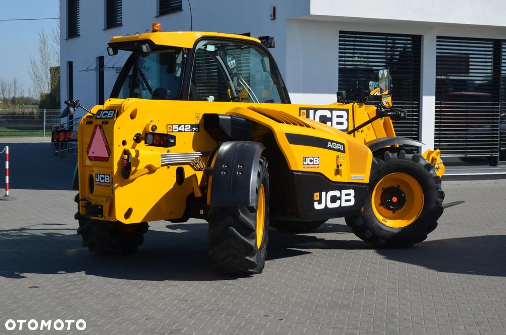 JCB 542-70 AGRI 2024r / ŁYŻKA 3m i WIDŁY / 748mth! / TORQUE LOCK 4 / Q-FIT / REWERS WENTYLATORA / OSŁONY POD. / ZACZEP + INSTALACJA - 9