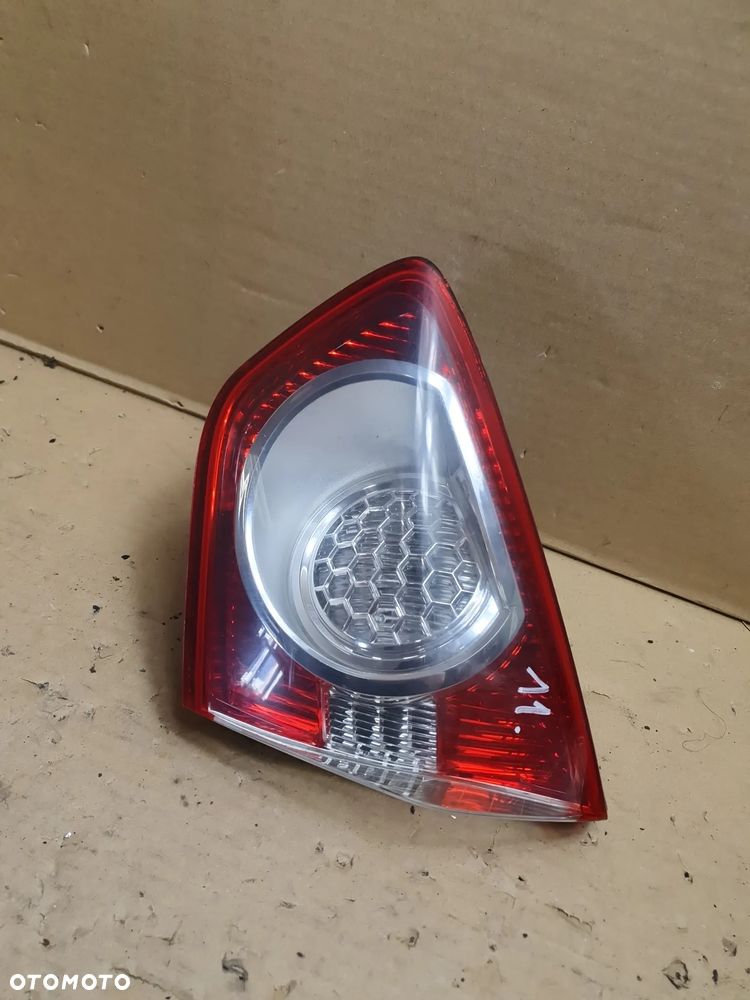LAMPA PRAWA TYŁ TYLNA W KLAPĘ FORD KUGA MK1 08-13R - 3