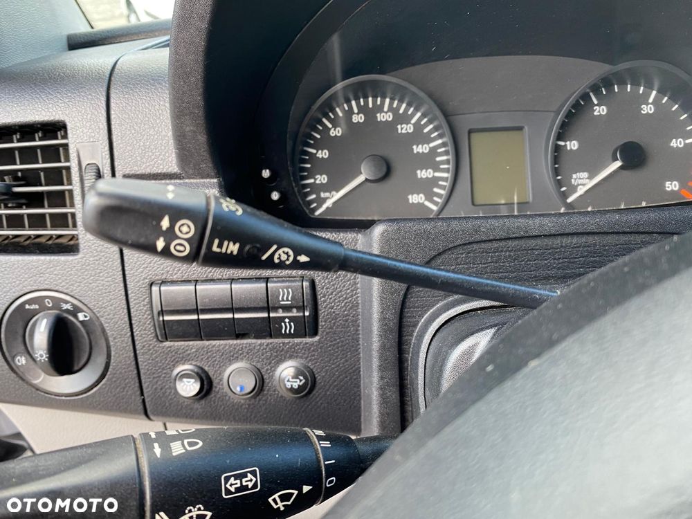 Mercedes-Benz SPRINTER - 15