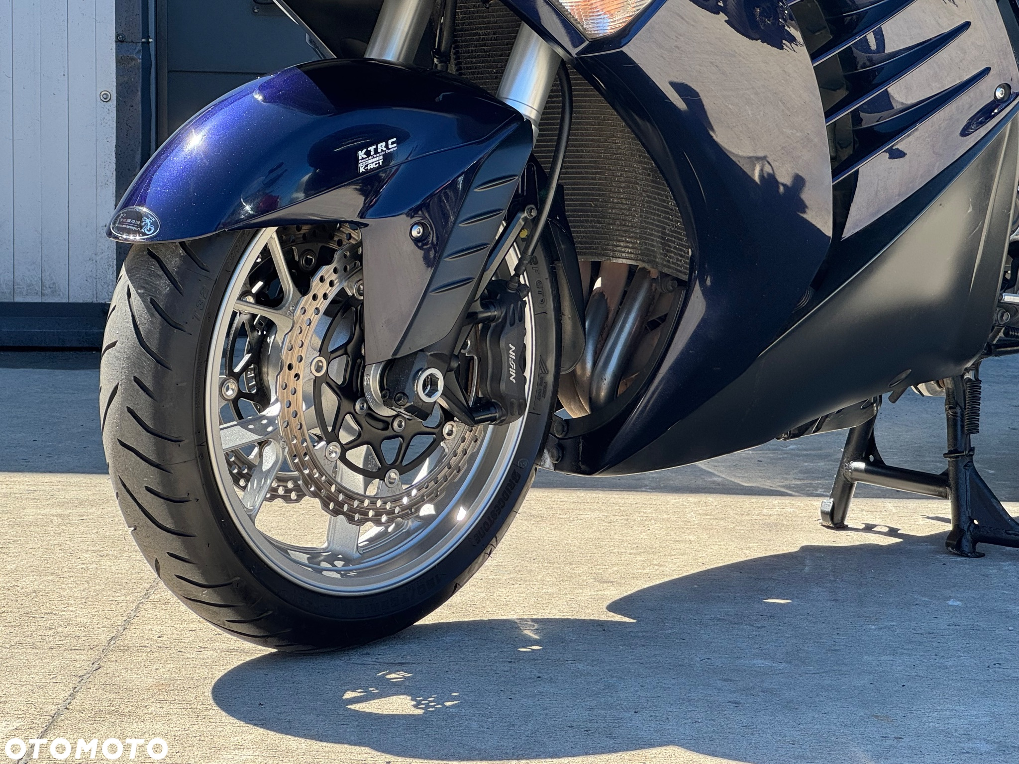 Kawasaki GTR - 22
