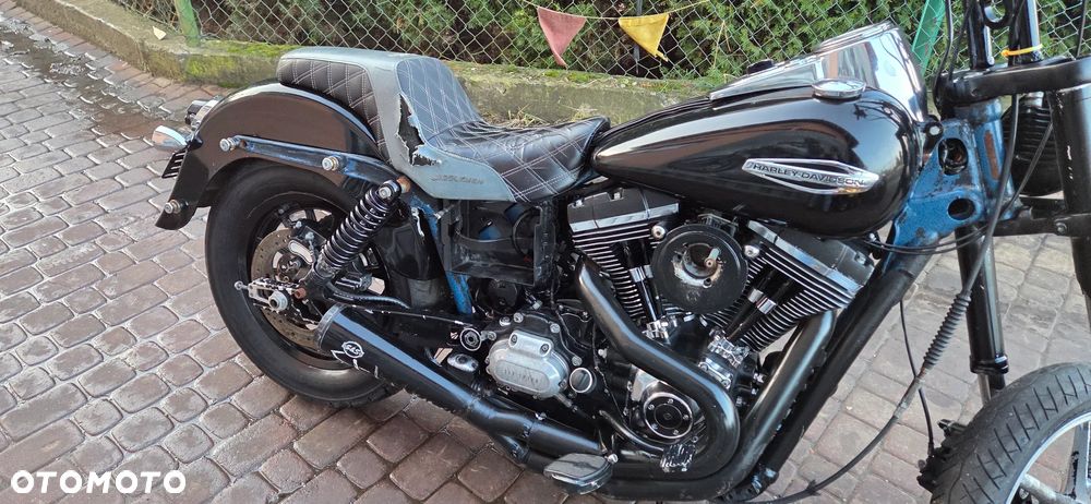 Harley-Davidson Dyna Street Bob - 4