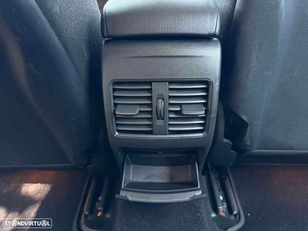 Mercedes-Benz A 180 CDI (BlueEFFICIENCY) Urban - 12