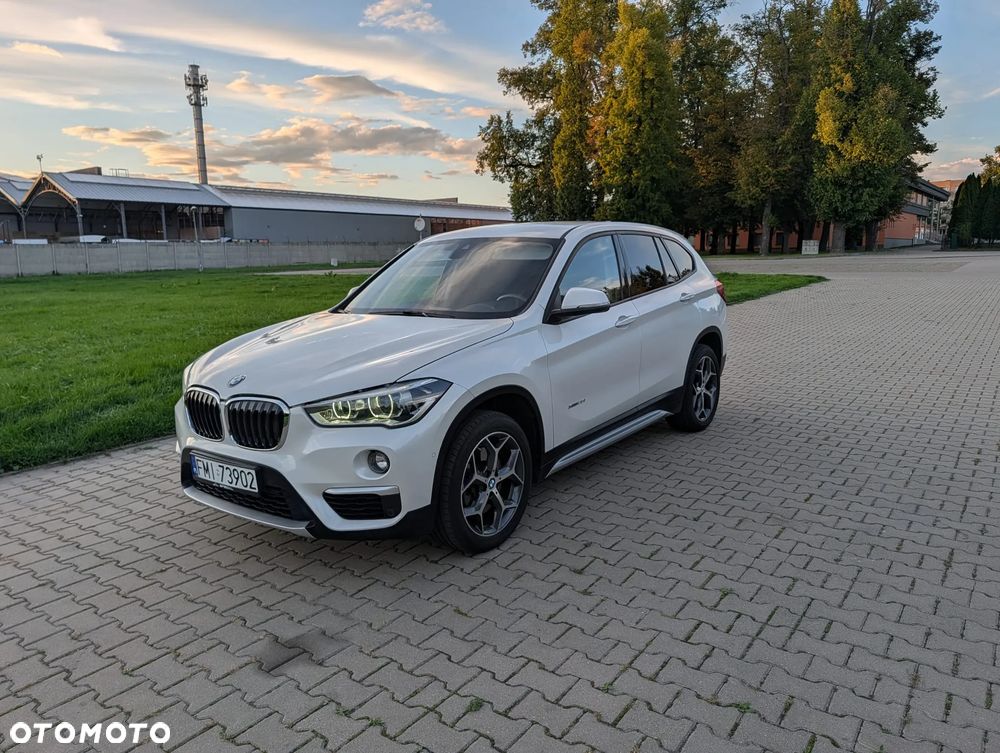 BMW X1 xDrive20i - 15