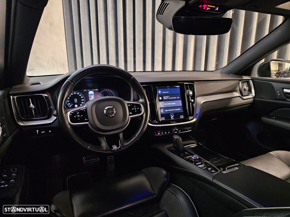 Volvo V60 2.0 T8 AWD TE R-Design - 10