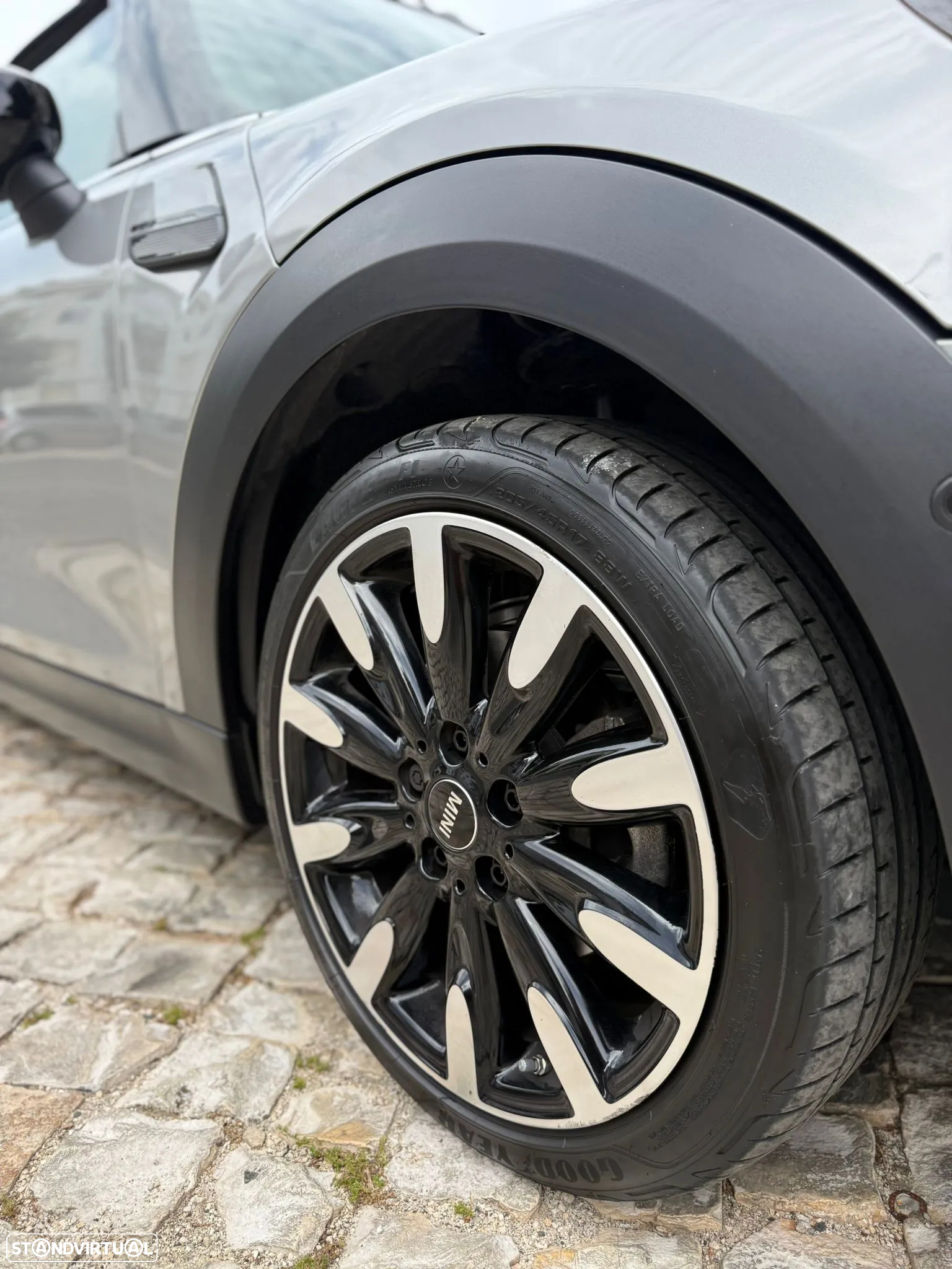 MINI Cabrio Cooper Premium Plus Classic Auto - 13