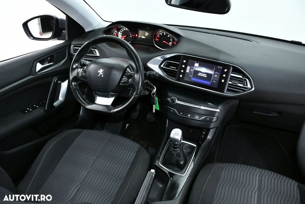 Peugeot 308 - 5