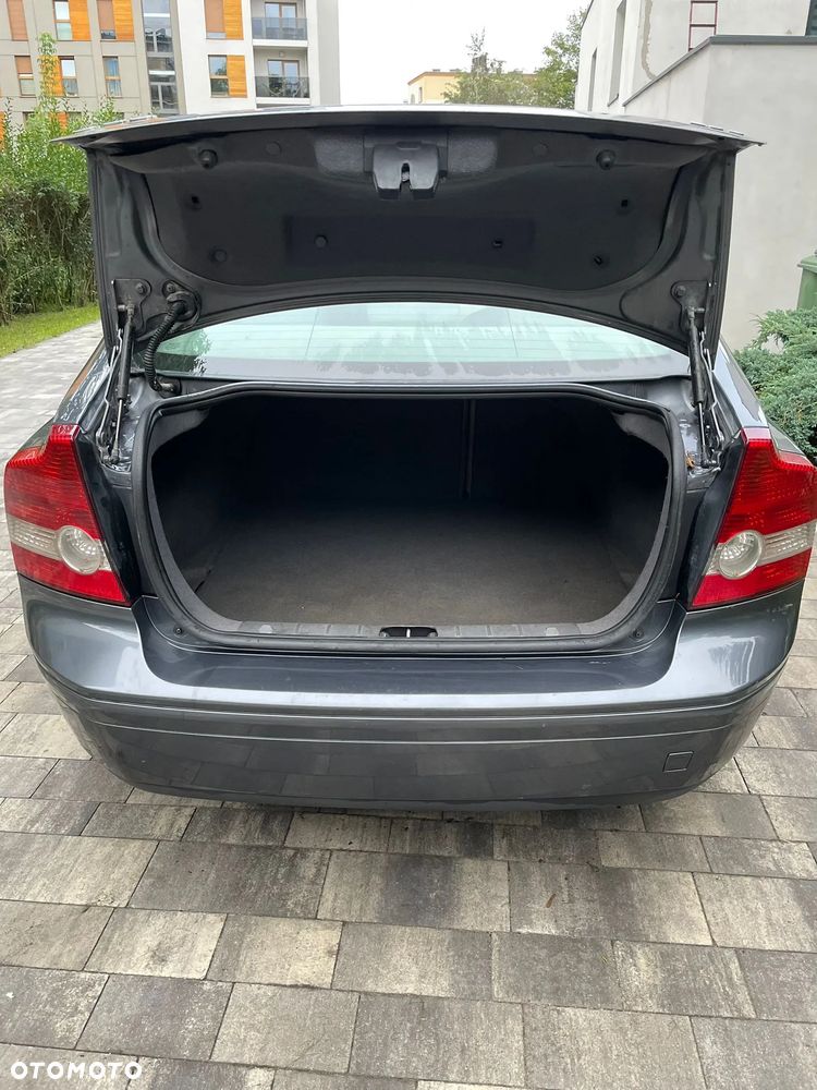 Volvo S40 2.0D Momentum - 10