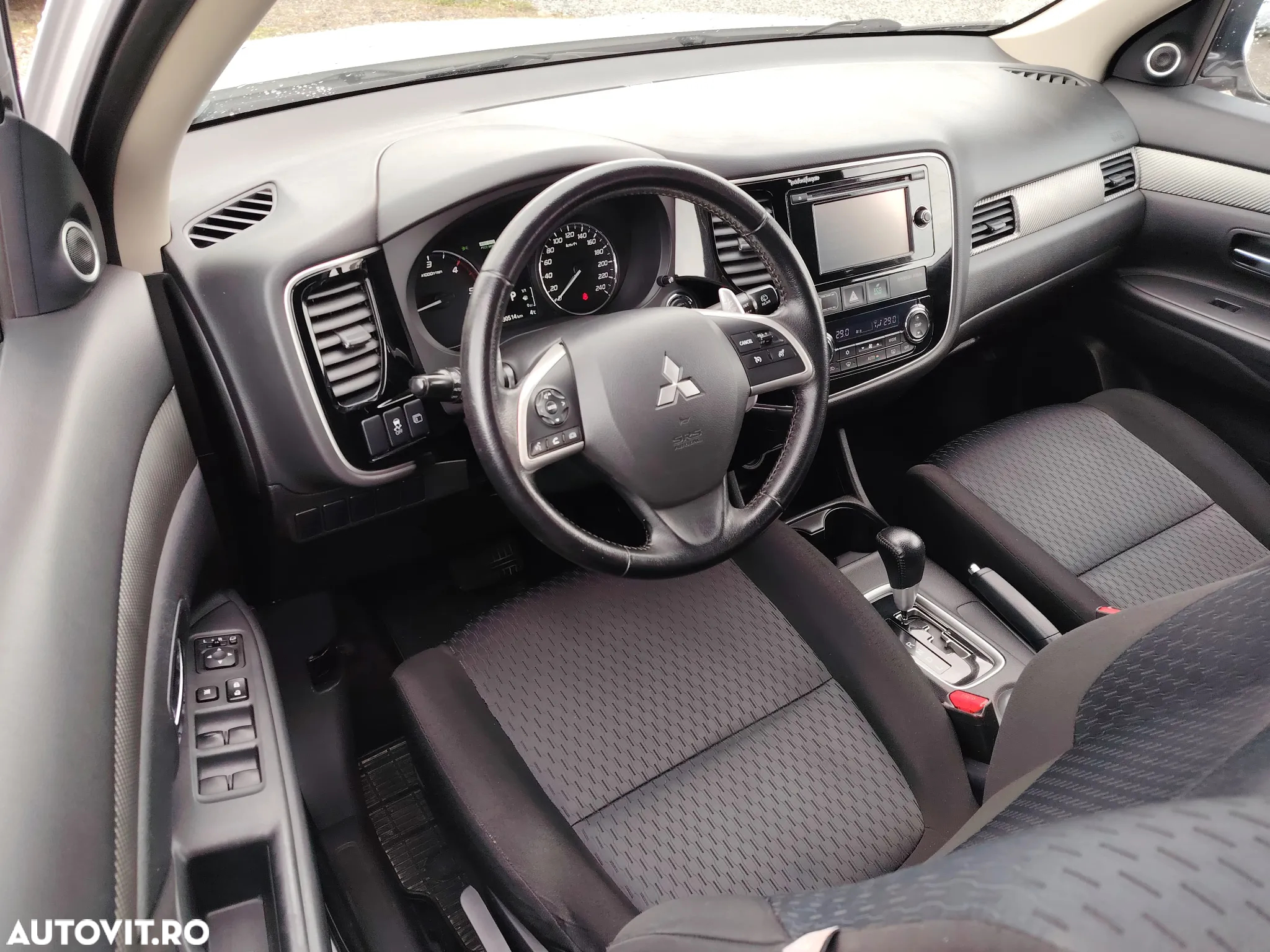 Mitsubishi Outlander 2.2 DI-D 4WD Automatik Intense - 8