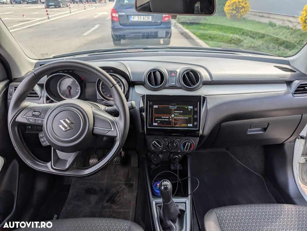 Suzuki Swift 1.0 BOOSTERJET Comfort - 6
