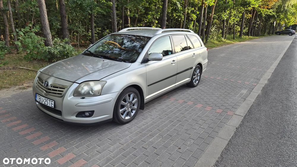 Toyota Avensis 2.2 D-4D Prestige - 1