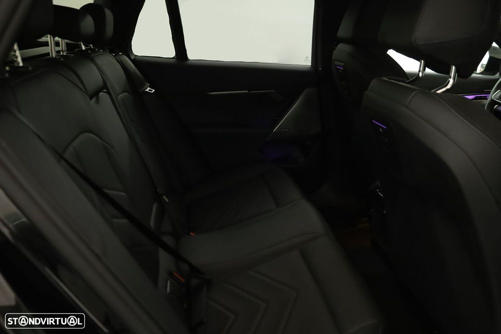 BMW 530 e - 25
